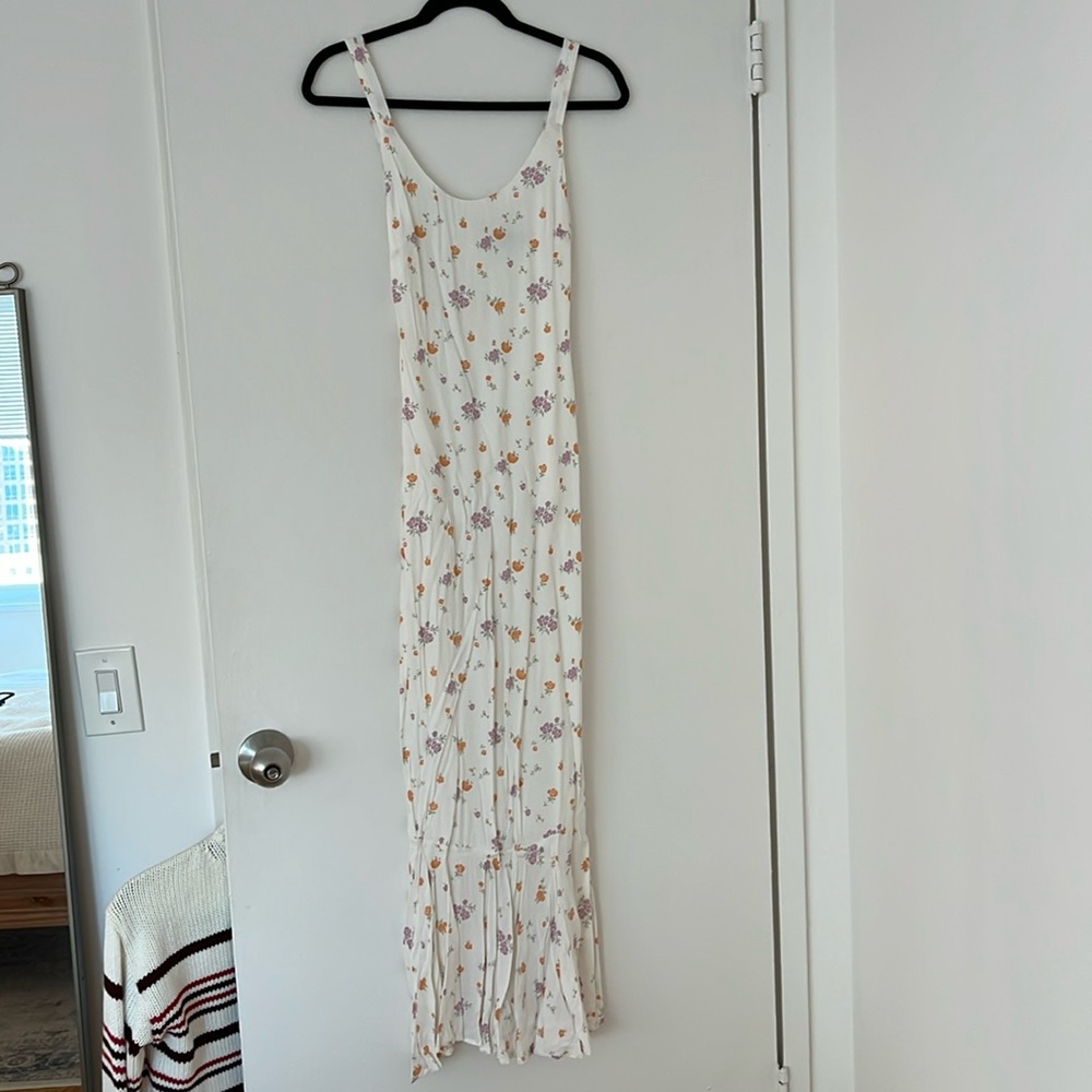 White floral maxi dress